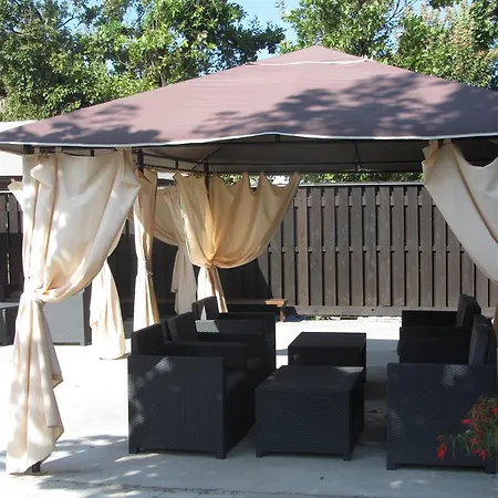 Tollazzi 3* Logatec