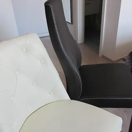 Vendégház Tollazzi