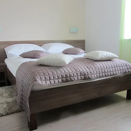 Vendégház Tollazzi 3*