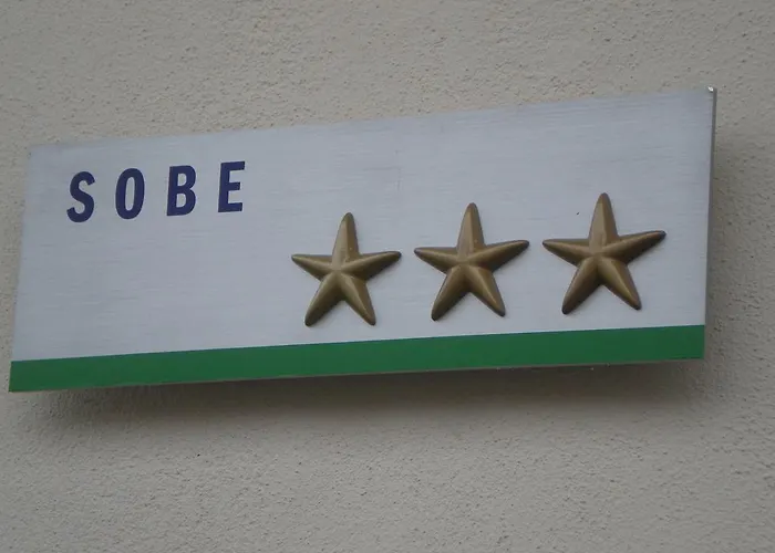 Tollazzi Hiša za goste Logatec