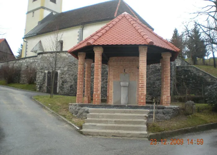 Hiša za goste Tollazzi Logatec